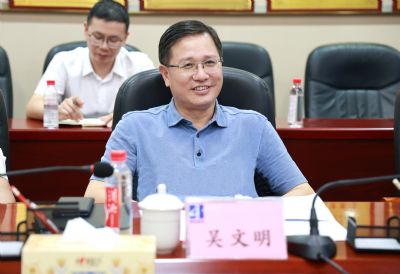 苏仙区委书记吴文明赴企业开展走访调研